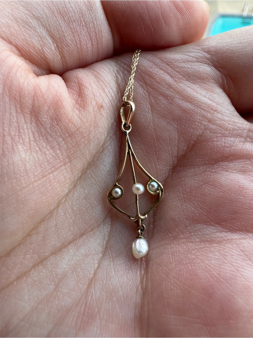 10k Gold Pearl Drop Lavalier Pendant Necklace